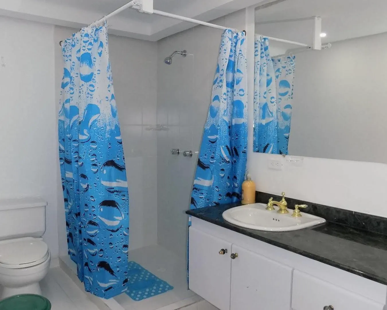 Art City Hostel 메딜린 0*,