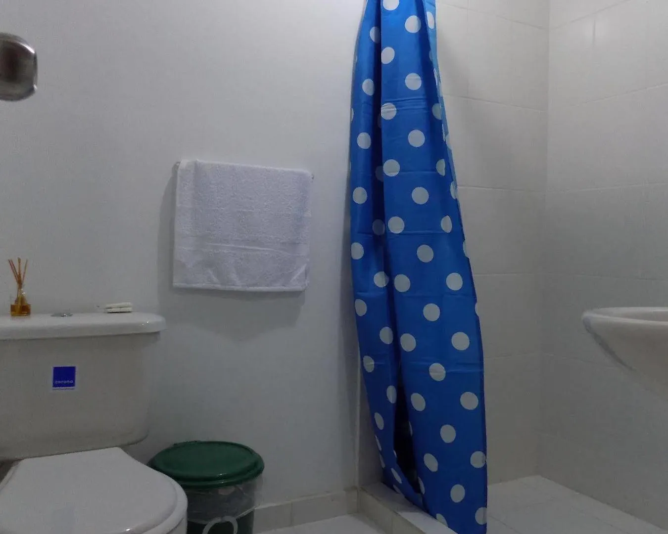 Art City Hostel 메딜린