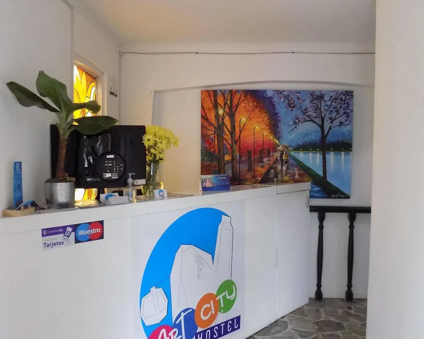 Art City Hostel 메딜린