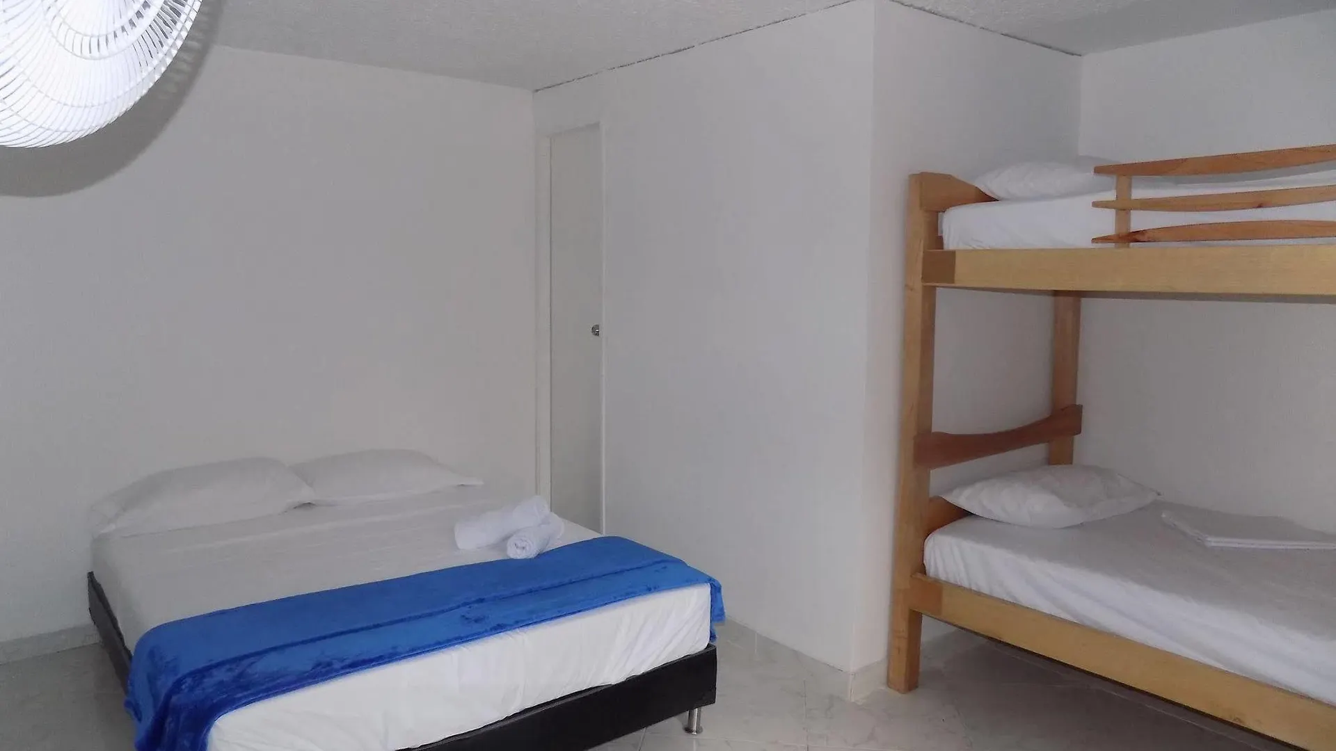 Art City Hostel 메딜린 0*,  콜롬비아